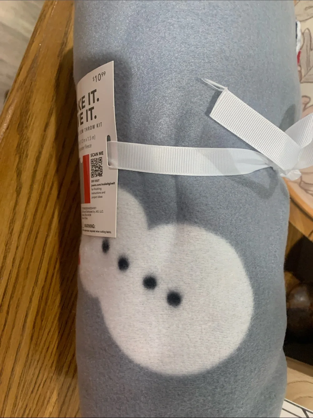 No-Sew Throw Blanket - Gray with Red Accent
